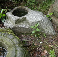 庭石　礎石水鉢