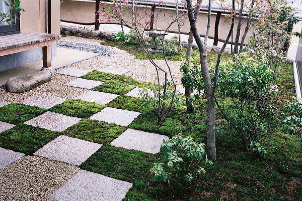 苔庭　「山里の庭」